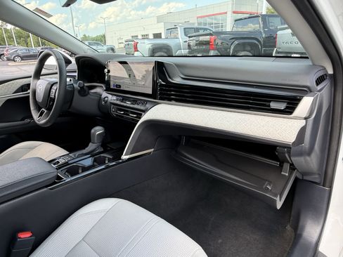 Certified 2025 Toyota Camry XLE w/ Premium Plus Package AWD/4WD image 13