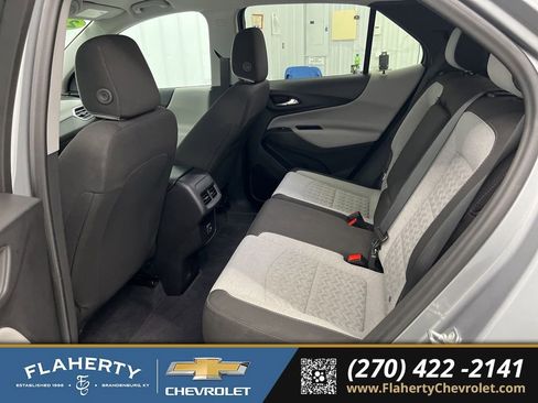 Used 2024 Chevrolet Equinox LS w/ LS Convenience Package image 11