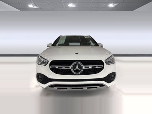Used 2023 Mercedes-Benz GLA 250 4MATIC w/ Premium Package image 6