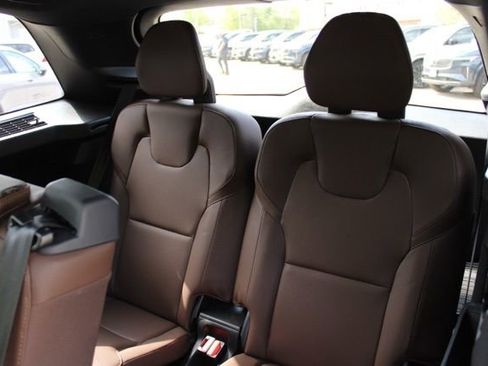 Certified 2023 Volvo XC90 B6 Plus w/ Protection Package Premier AWD/4WD image 24