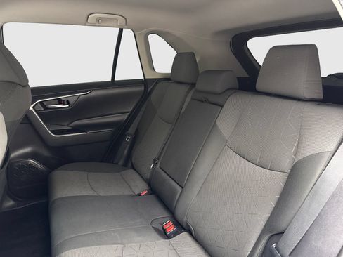 Used 2021 Toyota RAV4 XLE FWD image 36