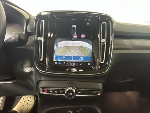 Used 2023 Volvo C40 P8 Recharge Ultimate AWD/4WD image 23