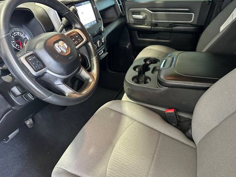 Used 2022 RAM 2500 Big Horn AWD/4WD image 10
