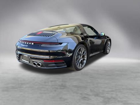 Used 2021 Porsche 911 Targa 4S w/ Premium Package AWD/4WD image 2