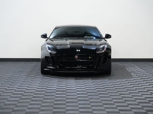 Used 2015 Jaguar F-TYPE R RWD image 4
