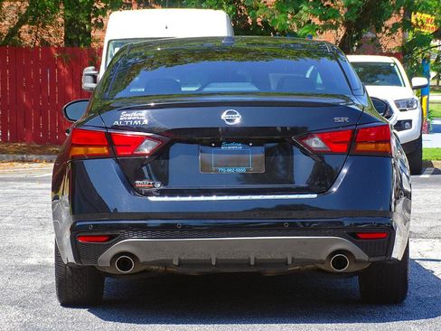 Used 2020 Nissan Altima 2.5 SR w/ Premium Package FWD image 12