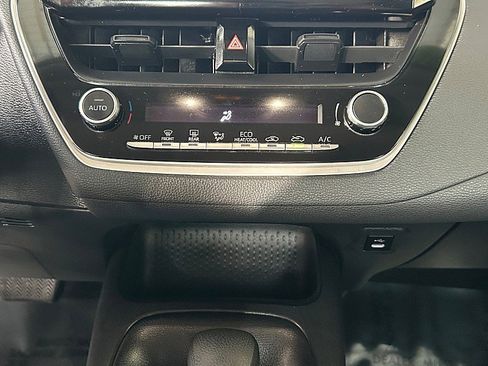 Used 2024 Toyota Corolla LE image 20