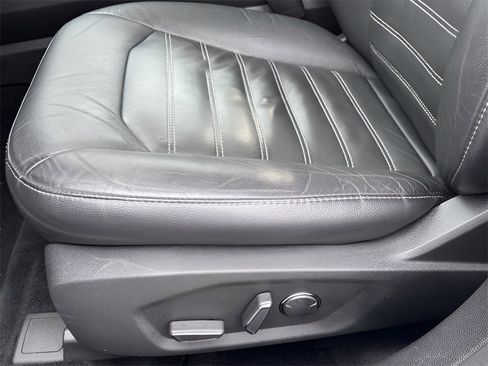 Used 2014 Ford Fusion Energi SE image 12