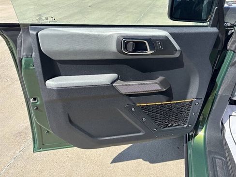 Used 2022 Ford Bronco Badlands AWD/4WD image 7