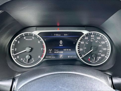 Used 2023 Nissan Sentra SV FWD image 13