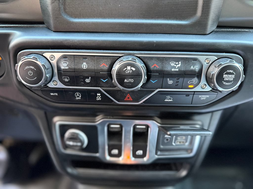 Used 2022 Jeep Wrangler Sport AWD/4WD image 26