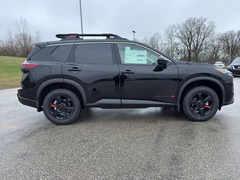 New 2026 Nissan Rogue SV AWD/4WD image 4