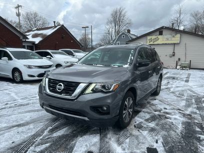 Used 2017 Nissan Pathfinder SV