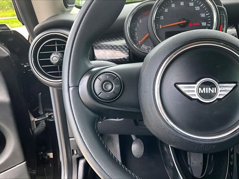 Used 2018 MINI Cooper S FWD image 21