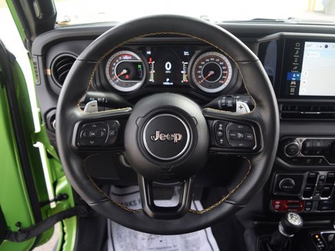 Used 2025 Jeep Wrangler Unlimited Rubicon 392 image 4