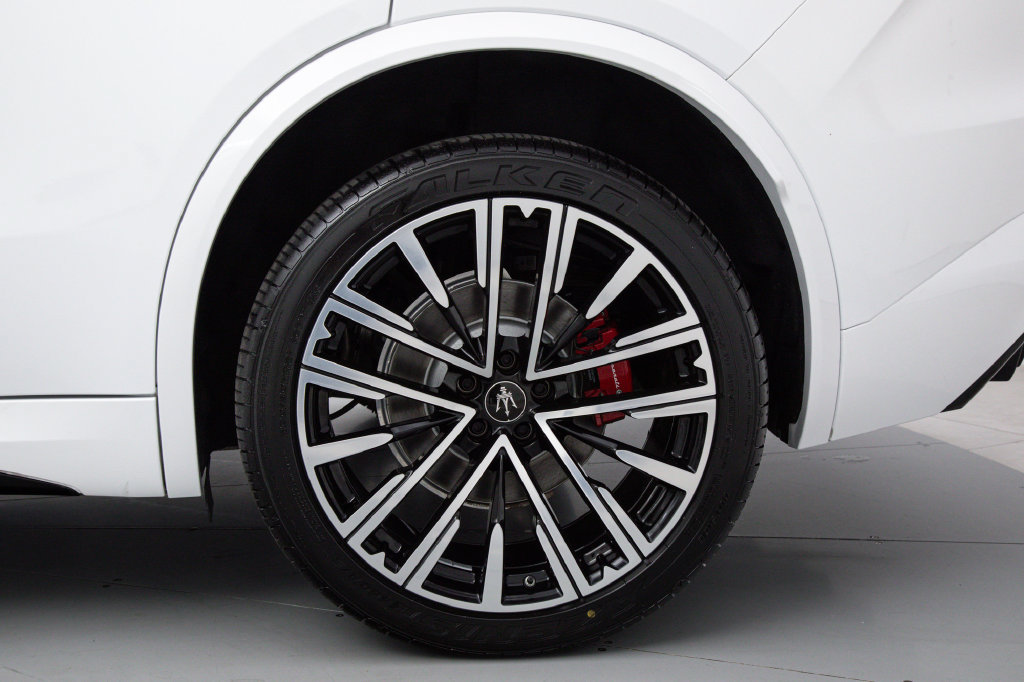 Certified 2023 Maserati Grecale Modena AWD/4WD image 11