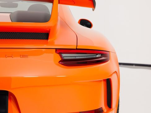 Used 2018 Porsche 911 GT3 RWD image 73