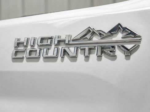 Used 2022 Chevrolet Silverado 3500 High Country image 54