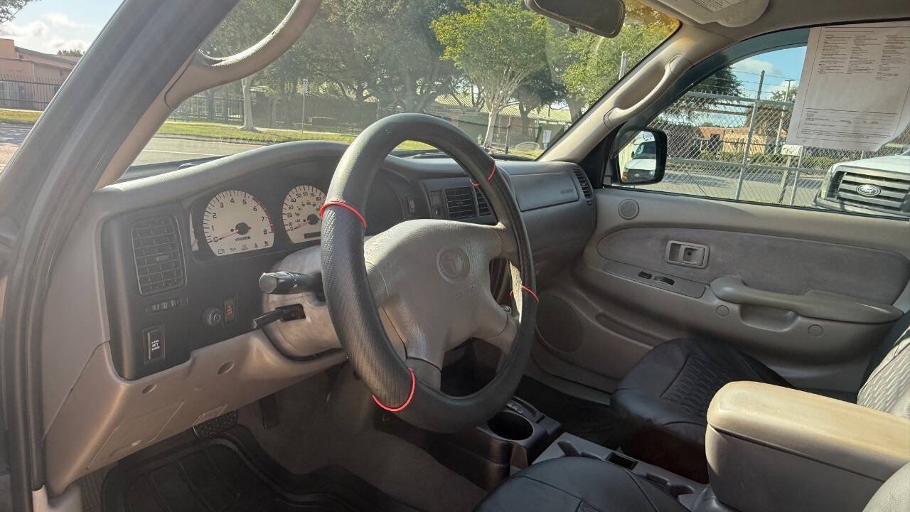 Used 2003 Toyota Tacoma PreRunner RWD image 30