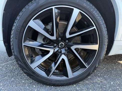 Certified 2023 Volvo XC90 B6 Plus w/ Protection Package Premier image 13