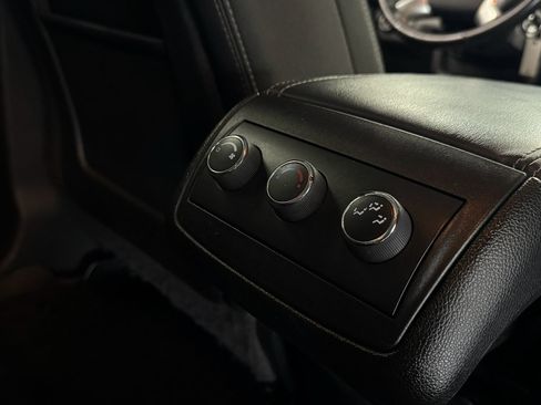 Used 2015 Chevrolet Traverse LT image 30