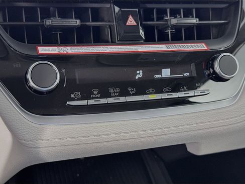 New 2026 Toyota Corolla Cross L image 18