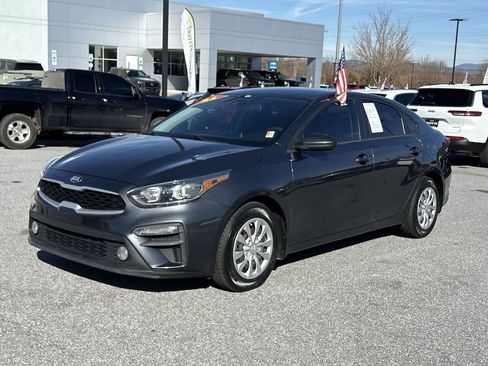 Used 2021 Kia Forte Sedan image 6