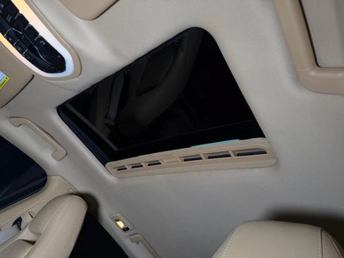 Used 2010 Porsche Panamera S RWD image 30