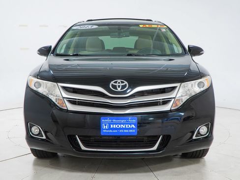 Used 2013 Toyota Venza LE FWD image 3