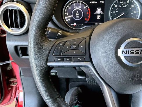 Used 2020 Nissan Versa SR FWD image 7