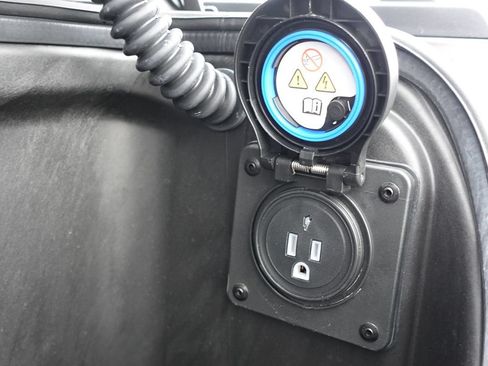 Used 2023 RAM 1500 Limited AWD/4WD image 12