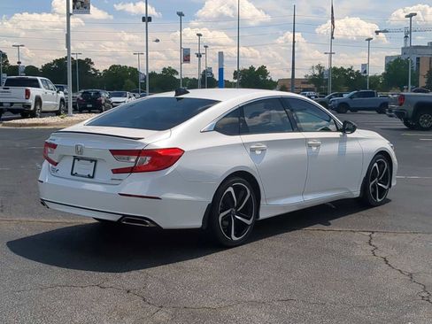 Used 2022 Honda Accord Sport image 8