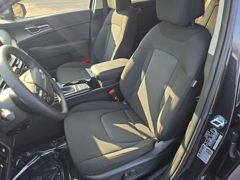 New 2026 Kia Sportage LX image 17