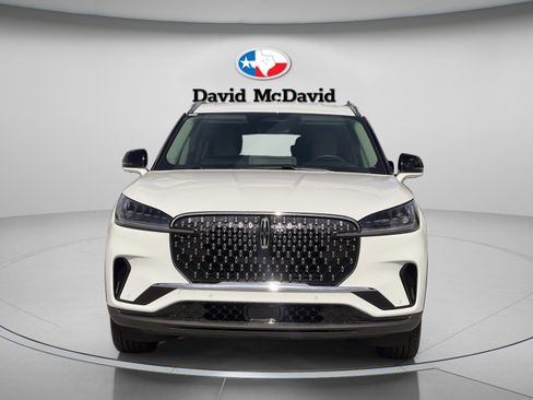 Used 2026 Lincoln Aviator 2WD image 8
