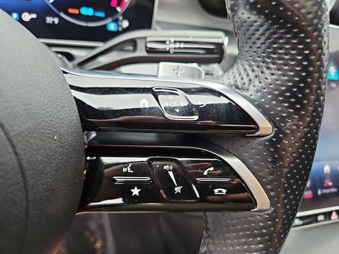 Used 2022 Mercedes-Benz C 300 Sedan image 12