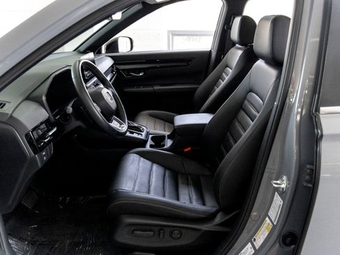 Used 2025 Honda CR-V Sport Touring image 11