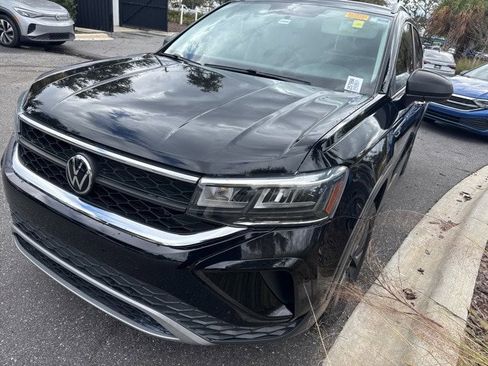 Used 2022 Volkswagen Taos S image 3