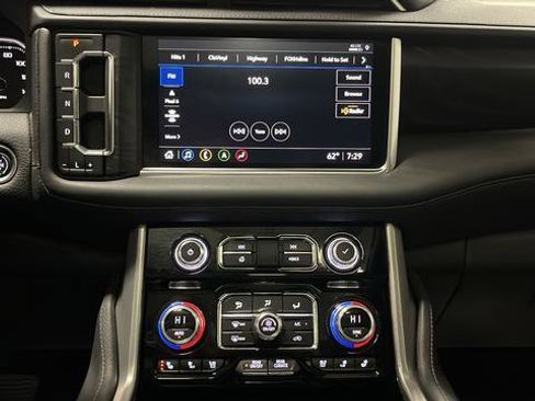 Used 2021 GMC Yukon Denali AWD/4WD image 13
