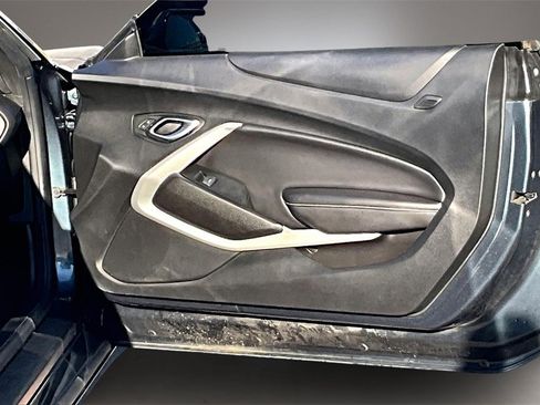 Used 2021 Chevrolet Camaro SS image 27