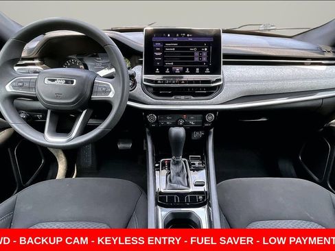 Used 2023 Jeep Compass Sport AWD/4WD image 7