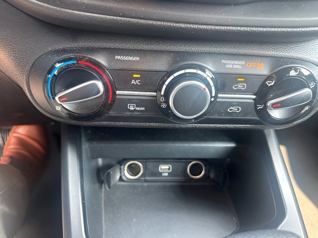 Used 2024 Kia Soul LX w/ Option Group 015 FWD image 14