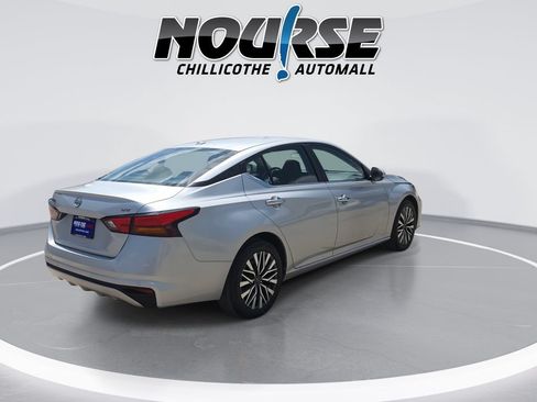 Used 2023 Nissan Altima 2.5 SV FWD image 8