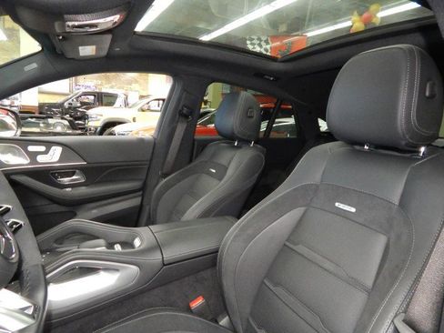 Used 2024 Mercedes-Benz GLE 53 AMG 4MATIC Coupe w/ Driver Assistance Package image 21