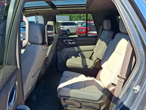 Used 2021 Chevrolet Tahoe LT w/ LT Signature Plus Package AWD/4WD image 8
