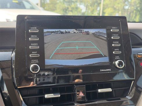 Used 2021 Toyota Camry LE image 11