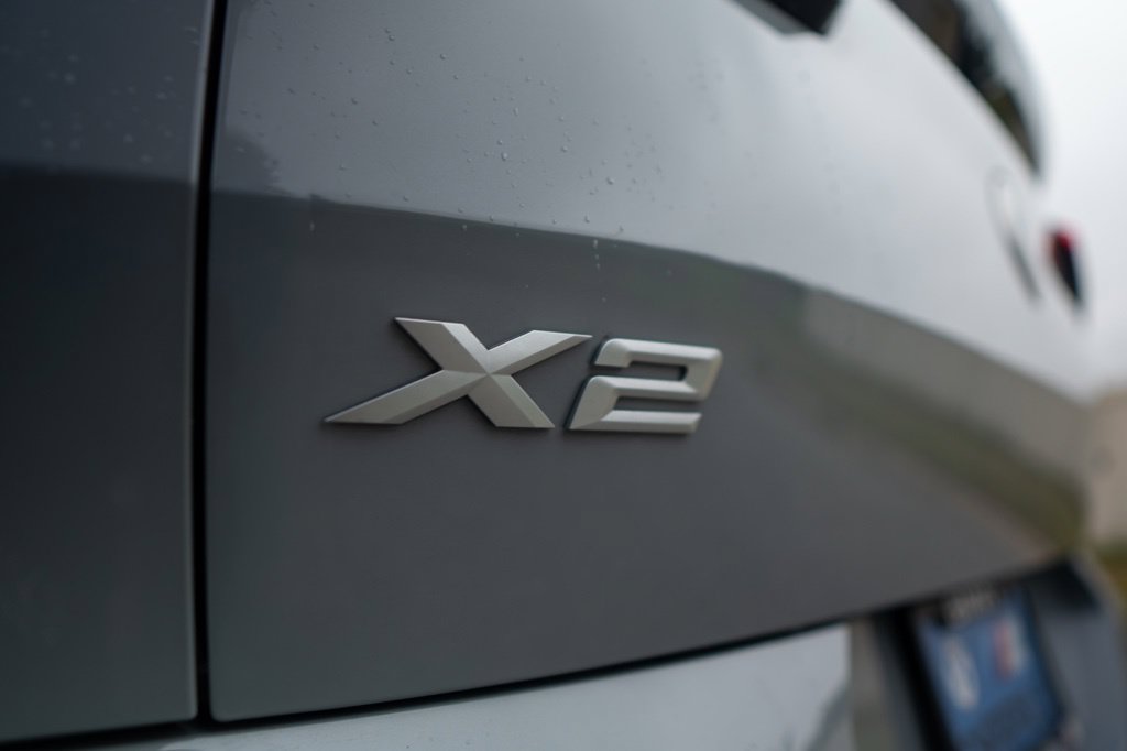 Certified 2024 BMW X2 xDrive28i w/ M Sport Package AWD/4WD image 9