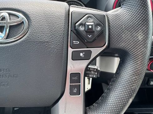 Used 2022 Toyota Tacoma SR5 AWD/4WD image 44