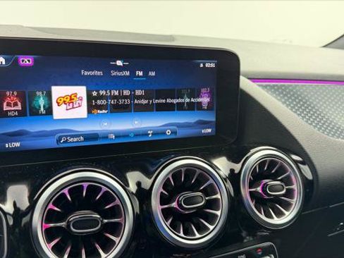 Used 2025 Mercedes-Benz GLA 250 image 28