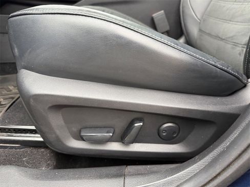 Used 2022 Mitsubishi Outlander SEL Black Edition image 13