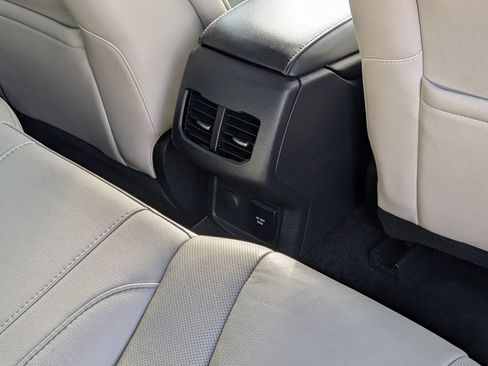 Used 2018 Ford Fusion Titanium FWD image 31